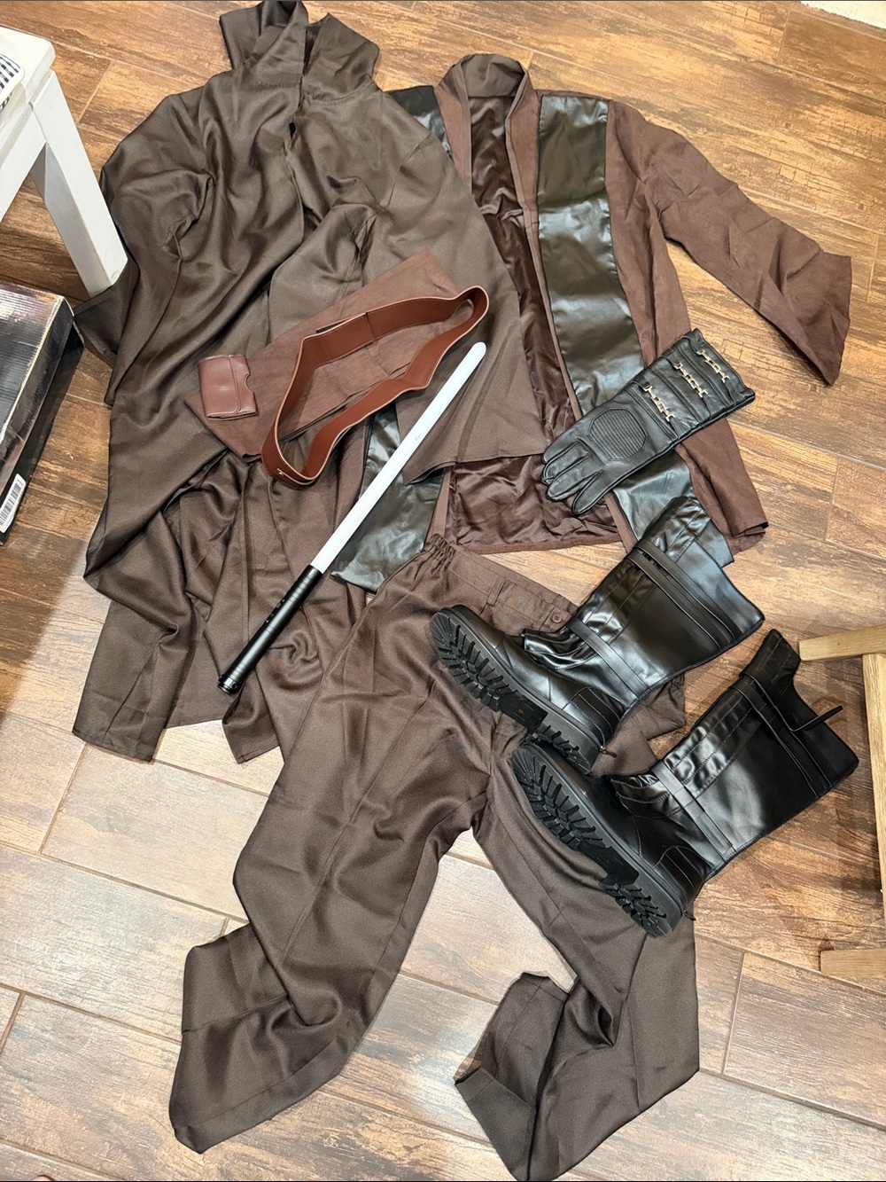 Men's Small Anakin Skywalker Costume